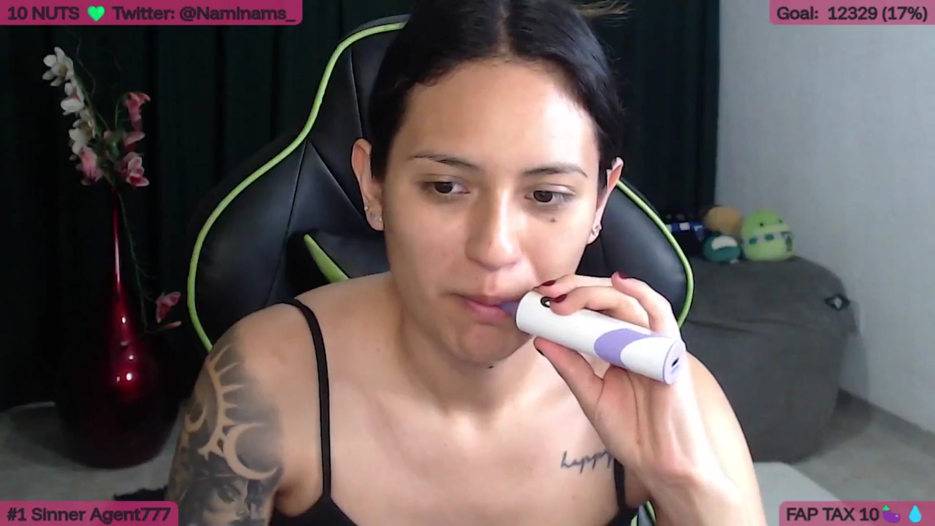Gallery image thumbnail from NamiSinner's myfreecams stream on, 04/16/2026, 23:35 image 6 of 20