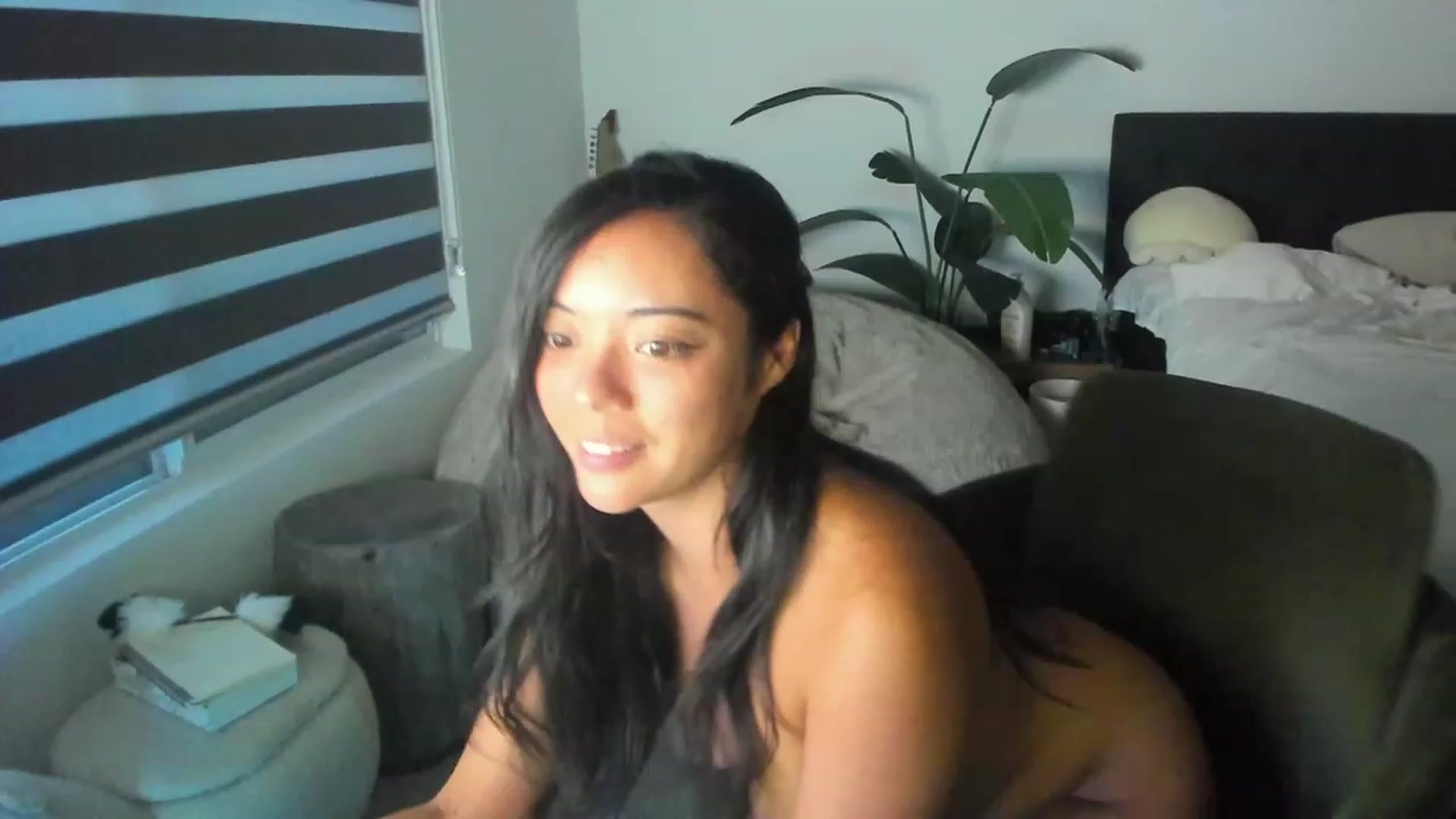 Gallery image thumbnail from Nami_'s myfreecams stream on, 07/23/2023, 03:20 image 18 of 20