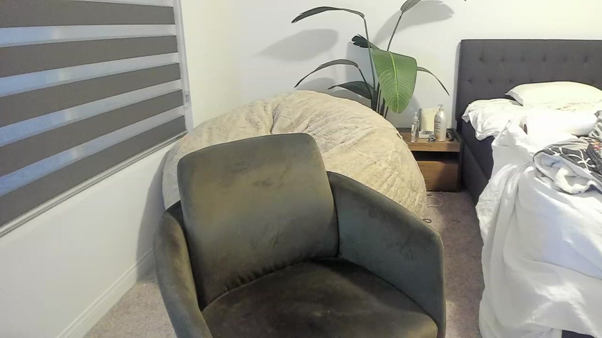 Gallery image thumbnail from Nami_'s myfreecams stream on, 07/28/2023, 03:19 image 20 of 20