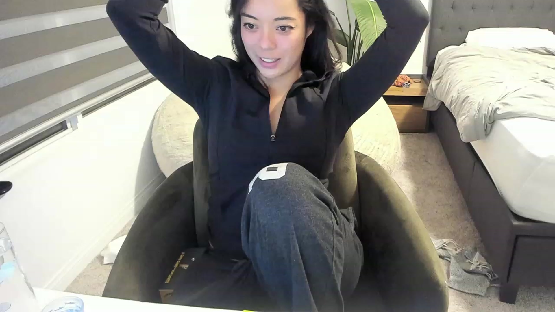 Gallery image thumbnail from Nami_'s myfreecams stream on, 08/05/2023, 05:50 image 12 of 20