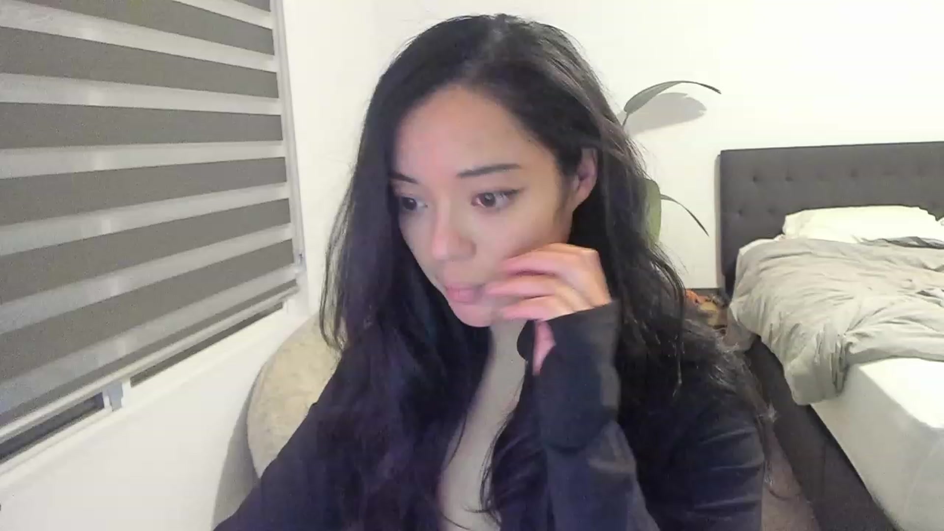 Gallery image thumbnail from Nami_'s myfreecams stream on, 08/05/2023, 05:50 image 1 of 20