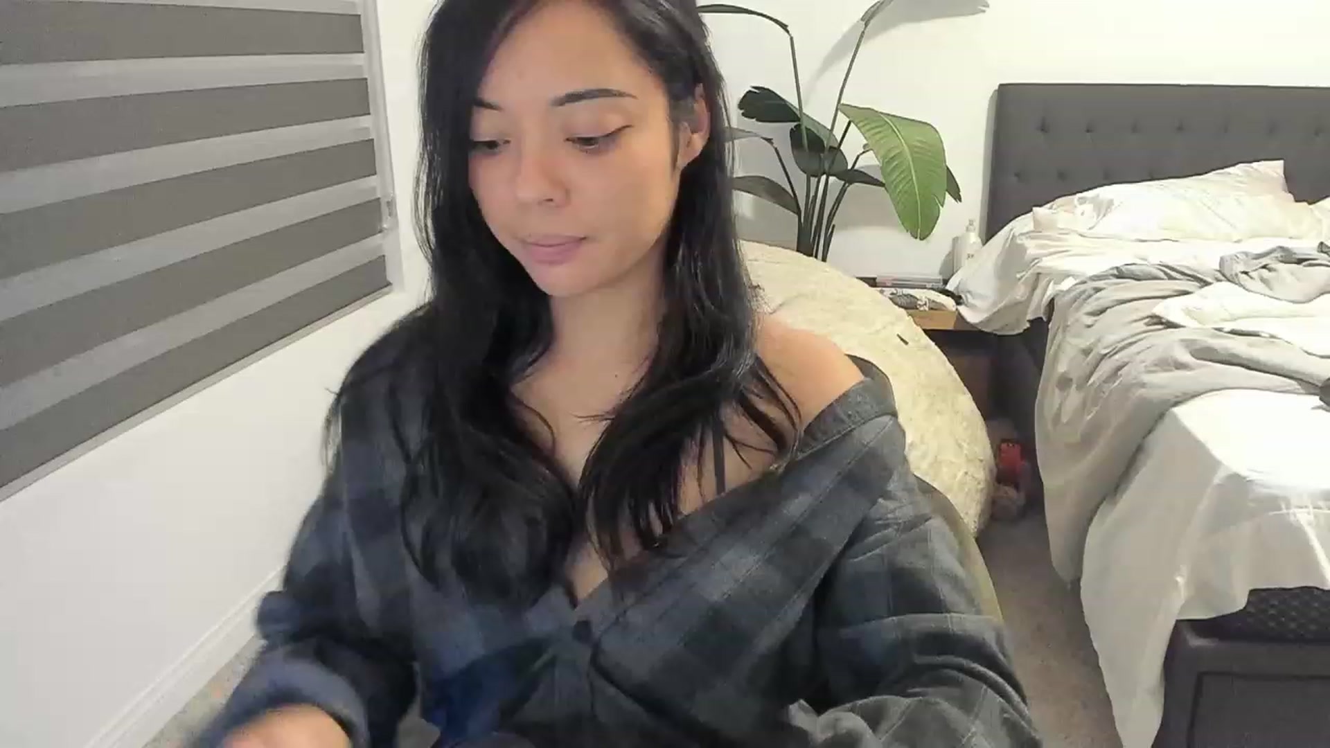 Gallery image thumbnail from Nami_'s myfreecams stream on, 09/13/2023, 05:58 image 15 of 20