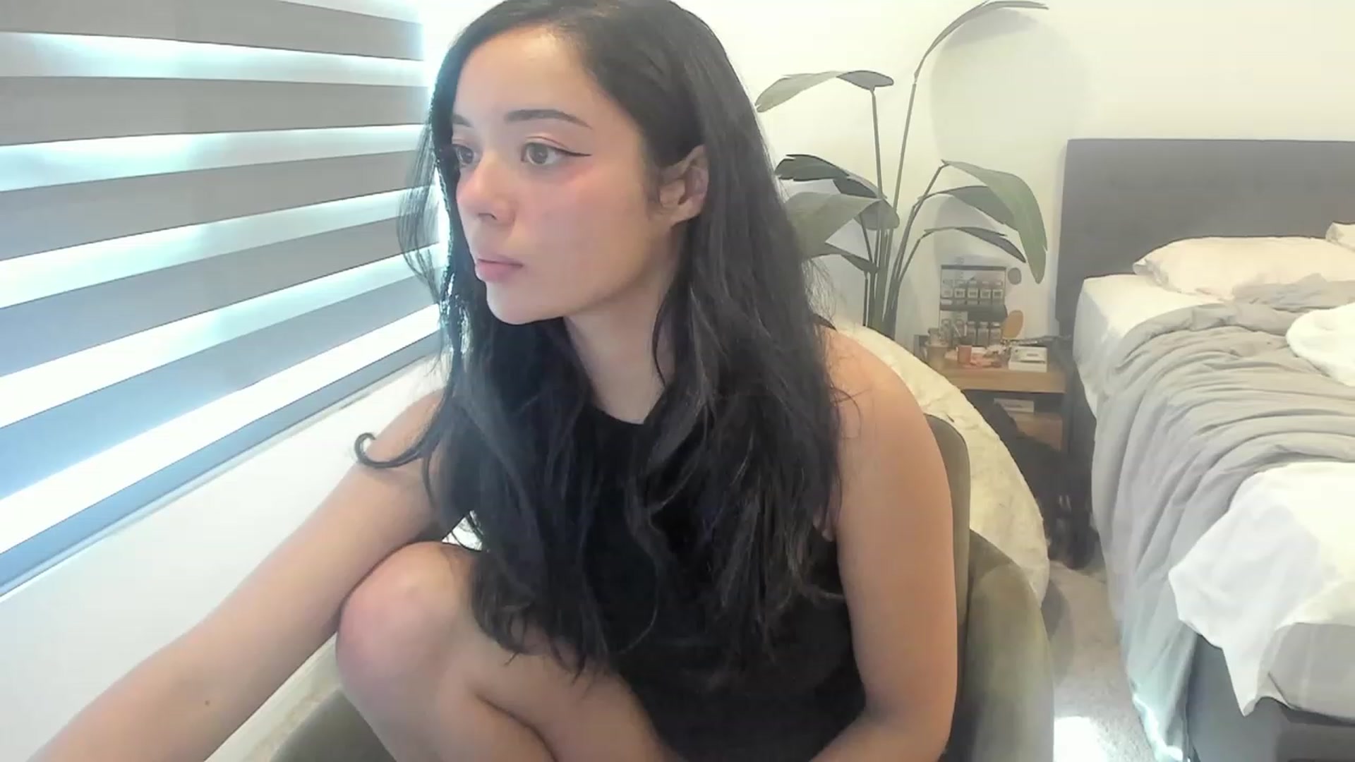 Gallery image thumbnail from Nami_'s myfreecams stream on, 09/24/2023, 24:06 image 9 of 20