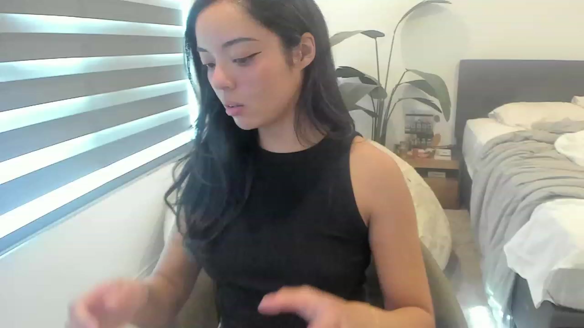 Gallery image thumbnail from Nami_'s myfreecams stream on, 09/24/2023, 24:06 image 12 of 20