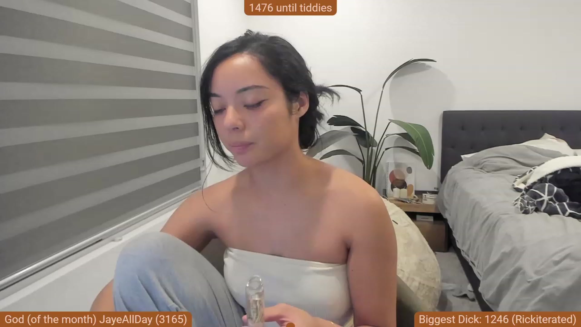 Gallery image thumbnail from Nami_'s myfreecams stream on, 09/29/2023, 05:31 image 7 of 20
