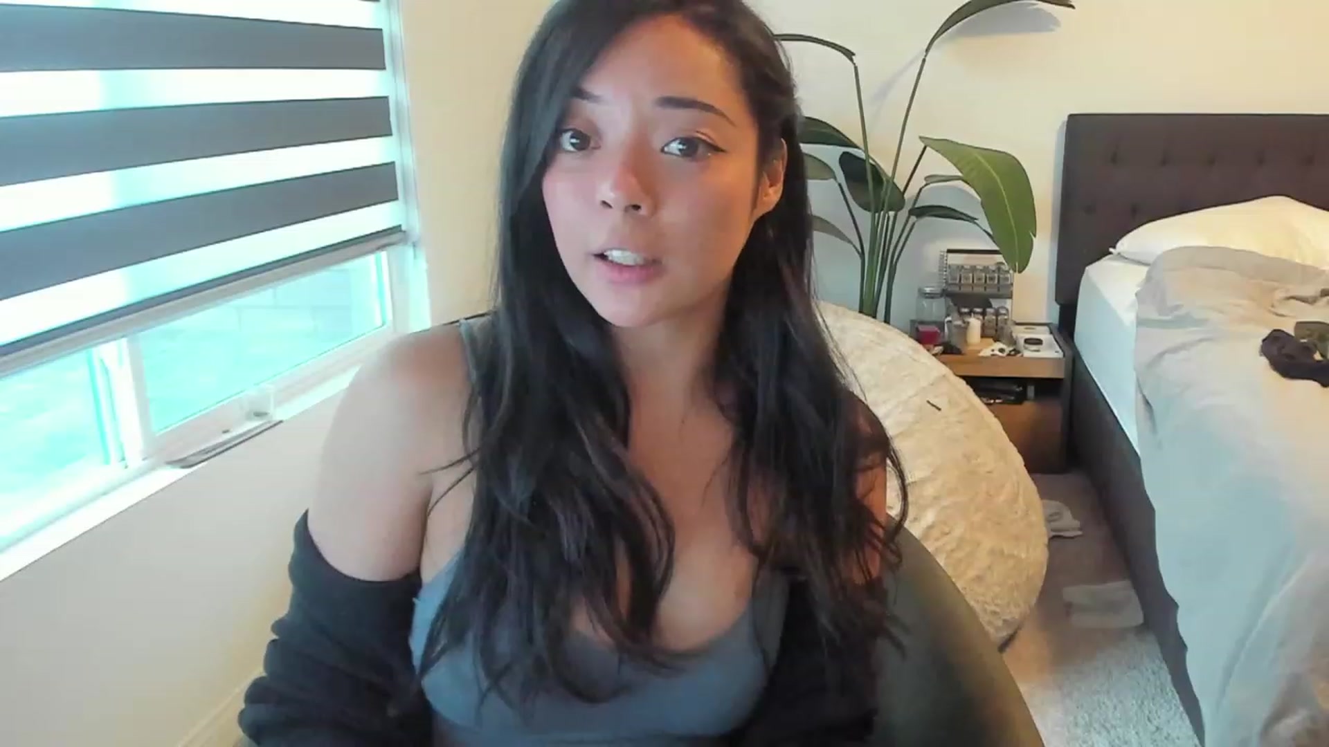 Gallery image thumbnail from Nami_'s myfreecams stream on, 11/03/2023, 01:21 image 10 of 20