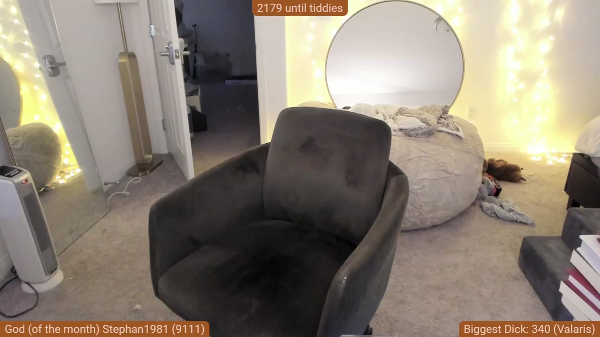 Gallery image thumbnail from Nami_'s myfreecams stream on, 12/01/2023, 02:26 image 9 of 20