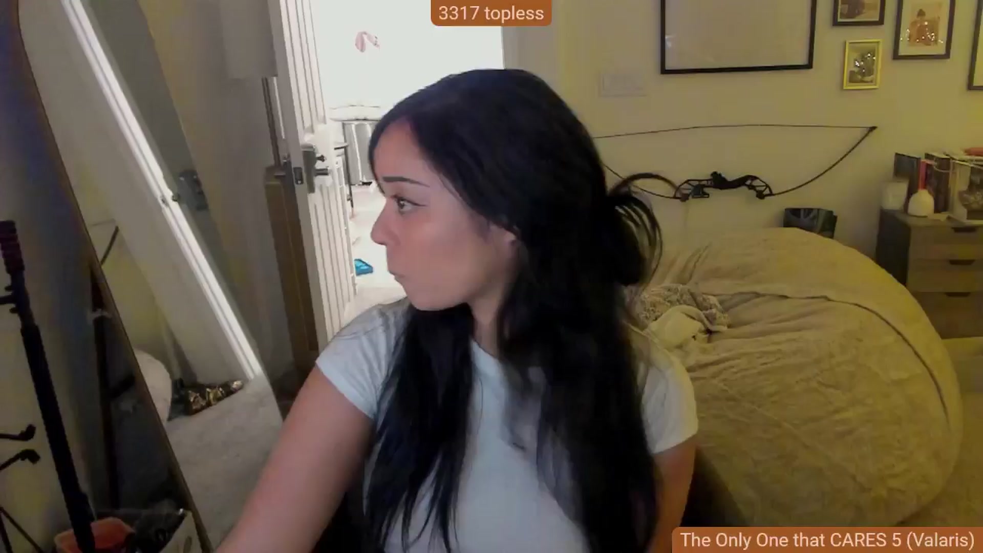 Gallery image thumbnail from Nami_'s myfreecams stream on, 06/10/2024, 04:50 image 2 of 20