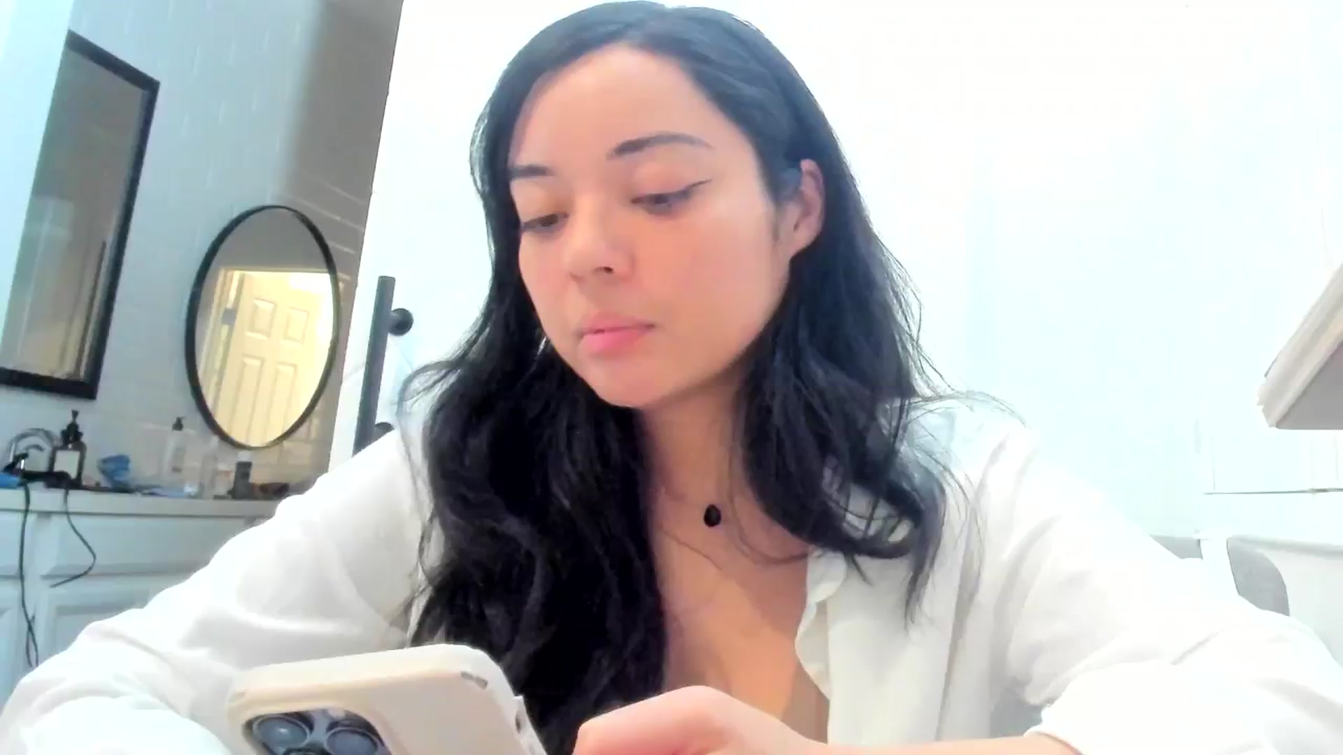 Gallery image thumbnail from Nami_'s myfreecams stream on, 06/07/2025, 05:23 image 1 of 20