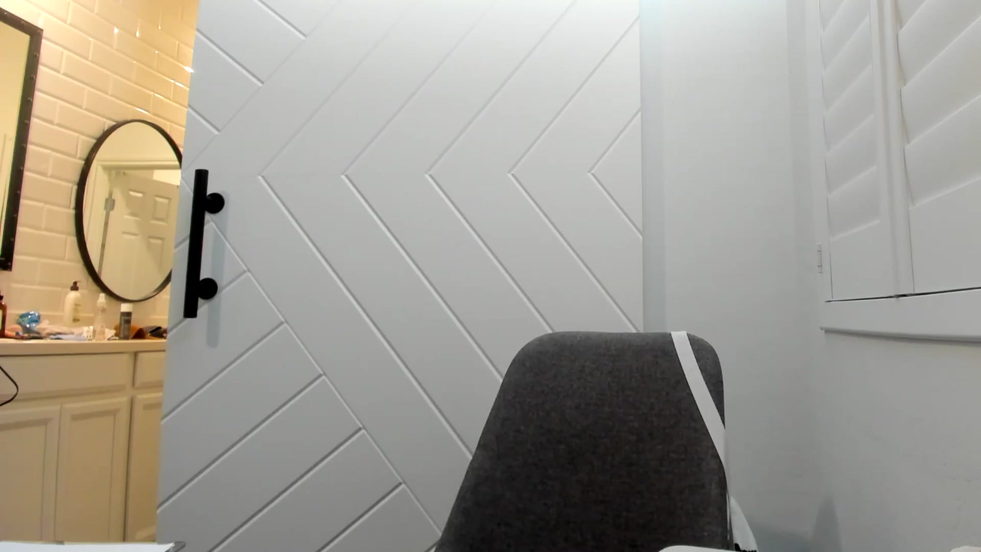 Gallery image thumbnail from Nami_'s myfreecams stream on, 06/07/2025, 06:30 image 8 of 20