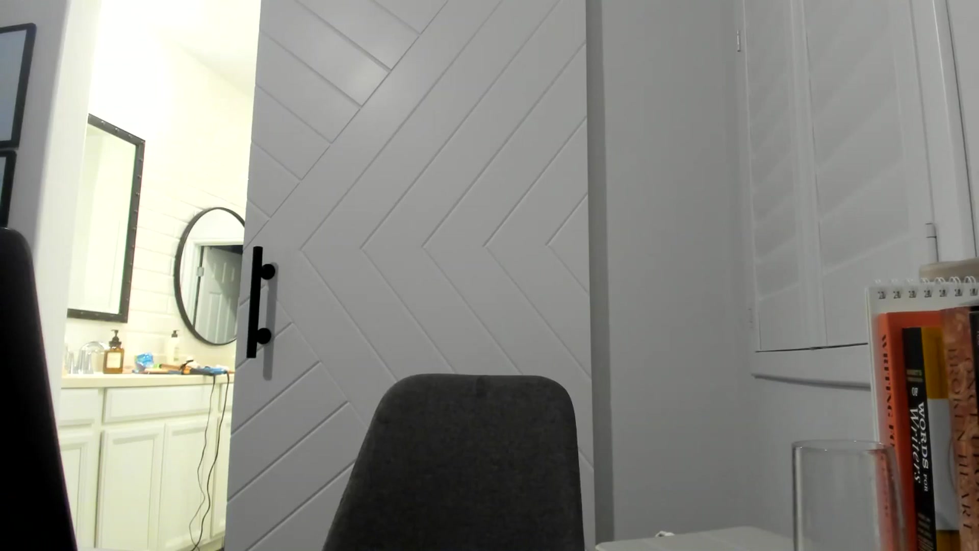 Gallery image thumbnail from Nami_'s myfreecams stream on, 06/12/2025, 07:24 image 13 of 20