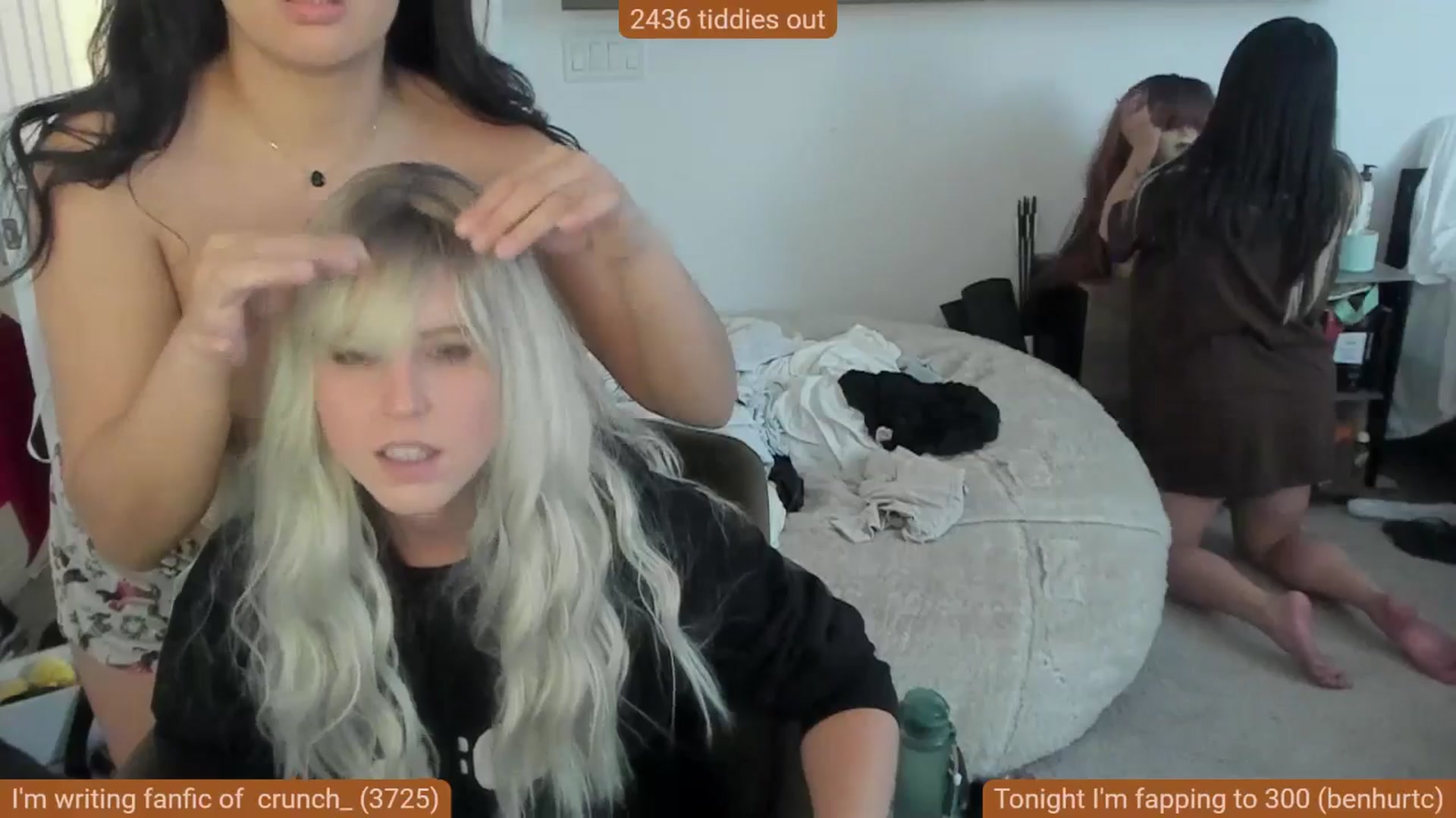 Gallery image thumbnail from Nami_'s myfreecams stream on, 06/27/2025, 06:16 image 13 of 20