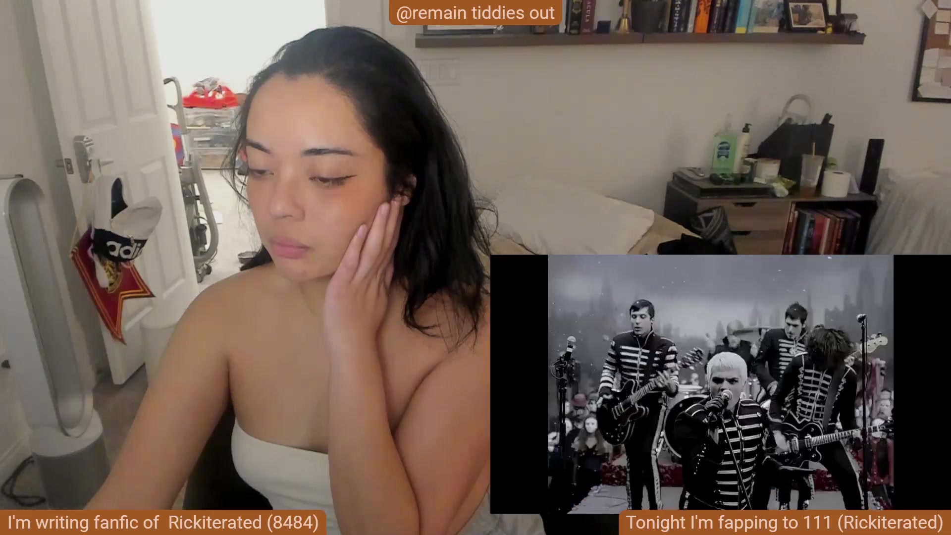 Gallery image thumbnail from Nami_'s myfreecams stream on, 07/20/2025, 07:32 image 3 of 20