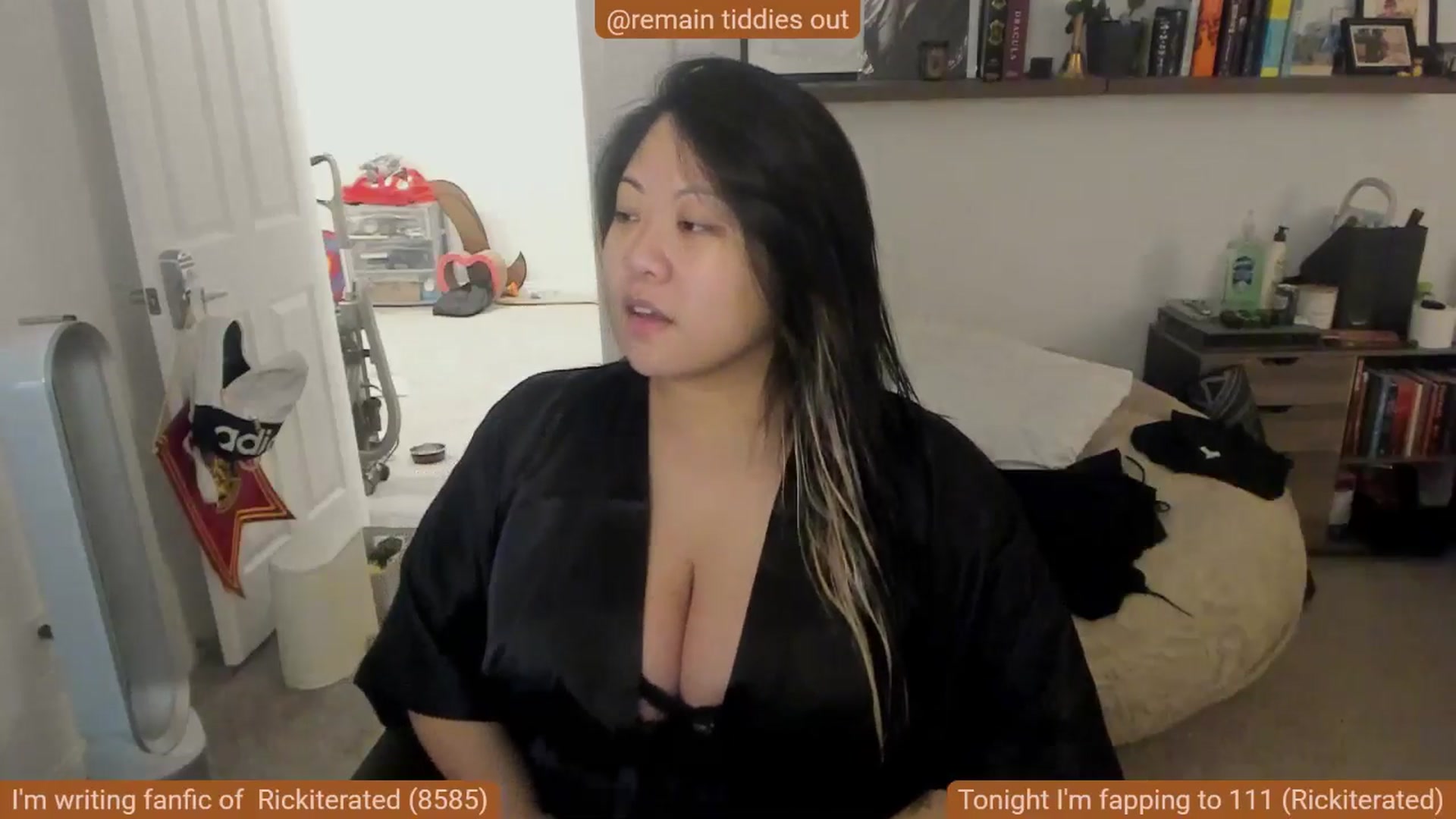 Gallery image thumbnail from Nami_'s myfreecams stream on, 07/20/2025, 08:17 image 15 of 20