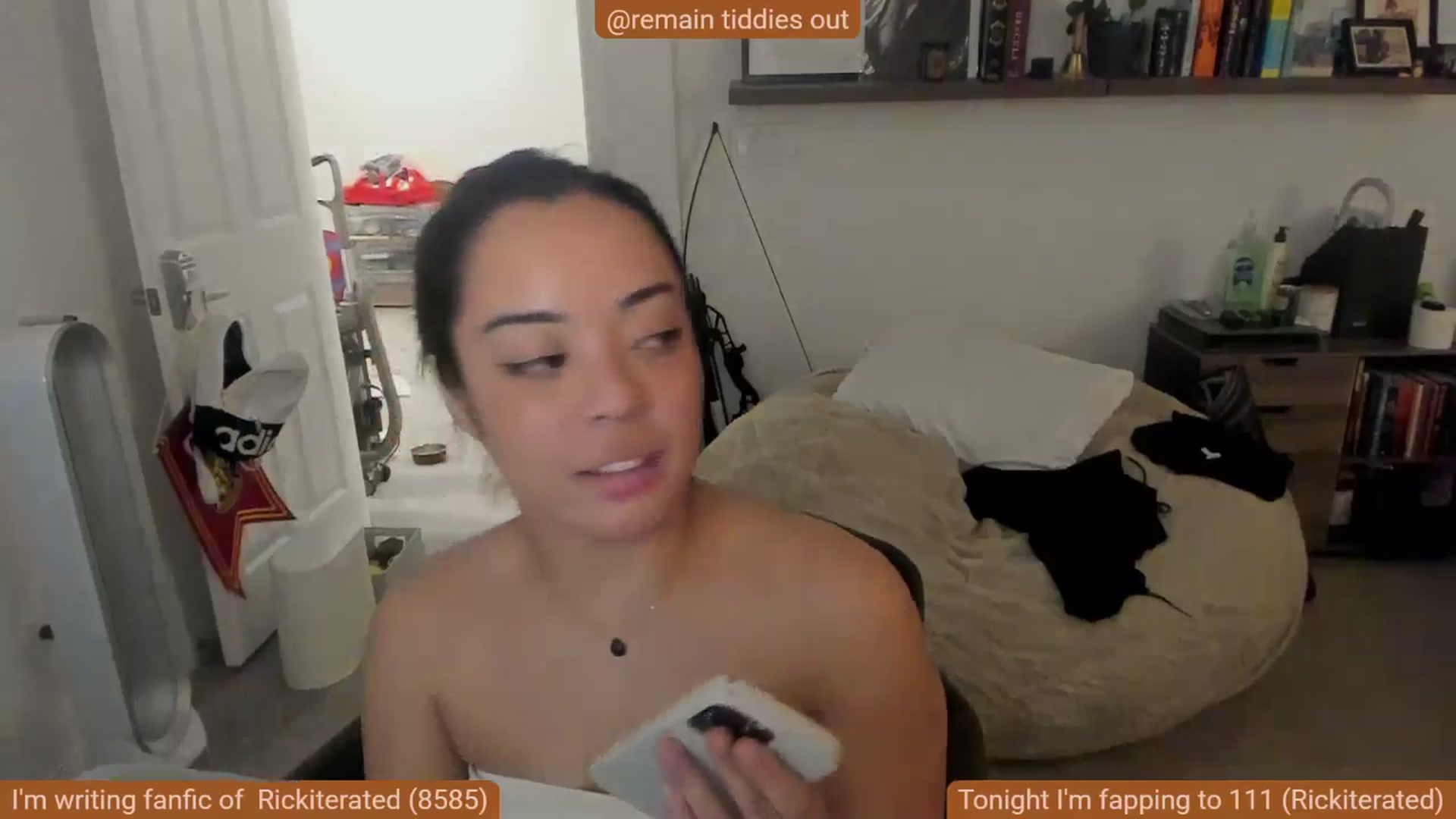 Gallery image thumbnail from Nami_'s myfreecams stream on, 07/20/2025, 08:17 image 12 of 20