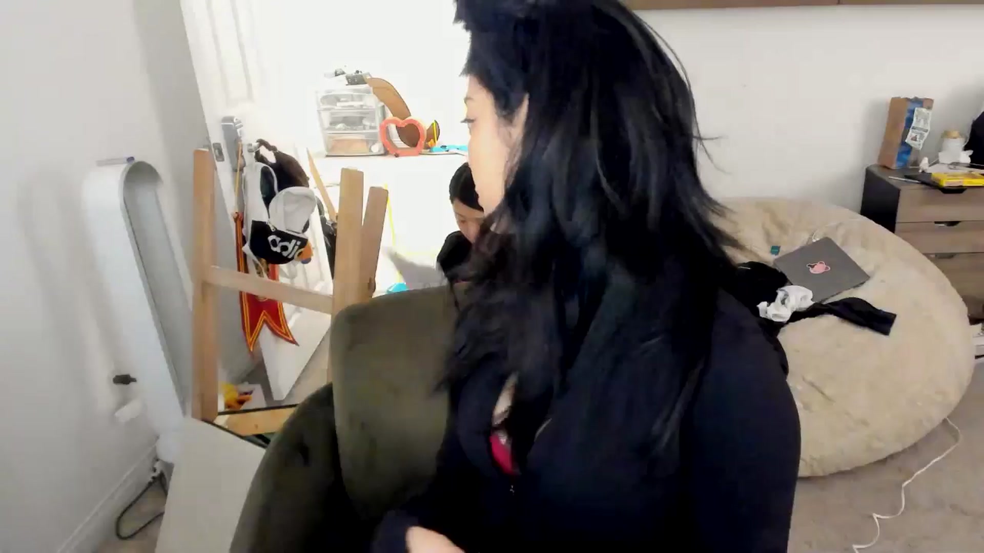 Gallery image thumbnail from Nami_'s myfreecams stream on, 10/02/2025, 07:43 image 16 of 20