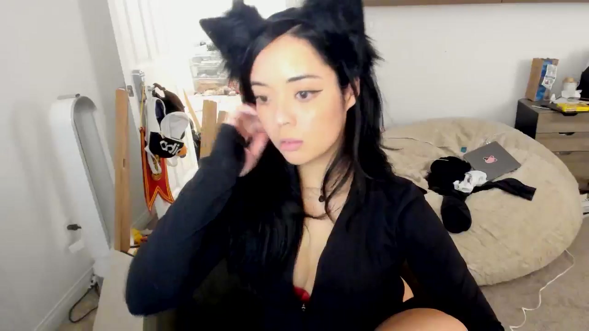 Gallery image thumbnail from Nami_'s myfreecams stream on, 10/02/2025, 07:43 image 15 of 20