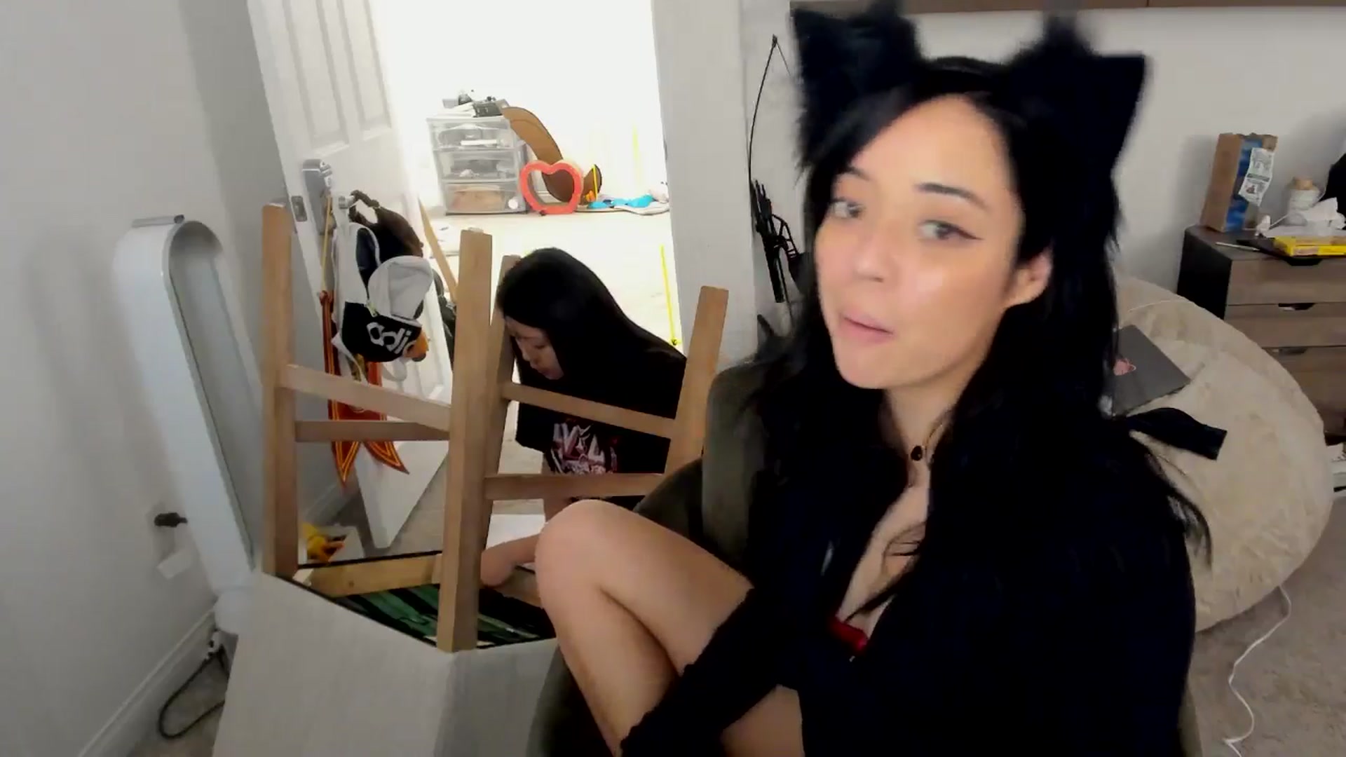 Gallery image thumbnail from Nami_'s myfreecams stream on, 10/02/2025, 07:43 image 17 of 20