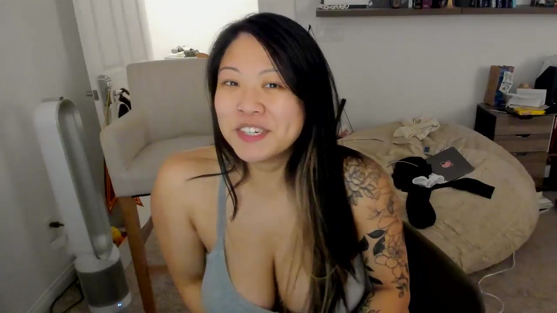 Gallery image thumbnail from Nami_'s myfreecams stream on, 10/02/2025, 09:05 image 7 of 20