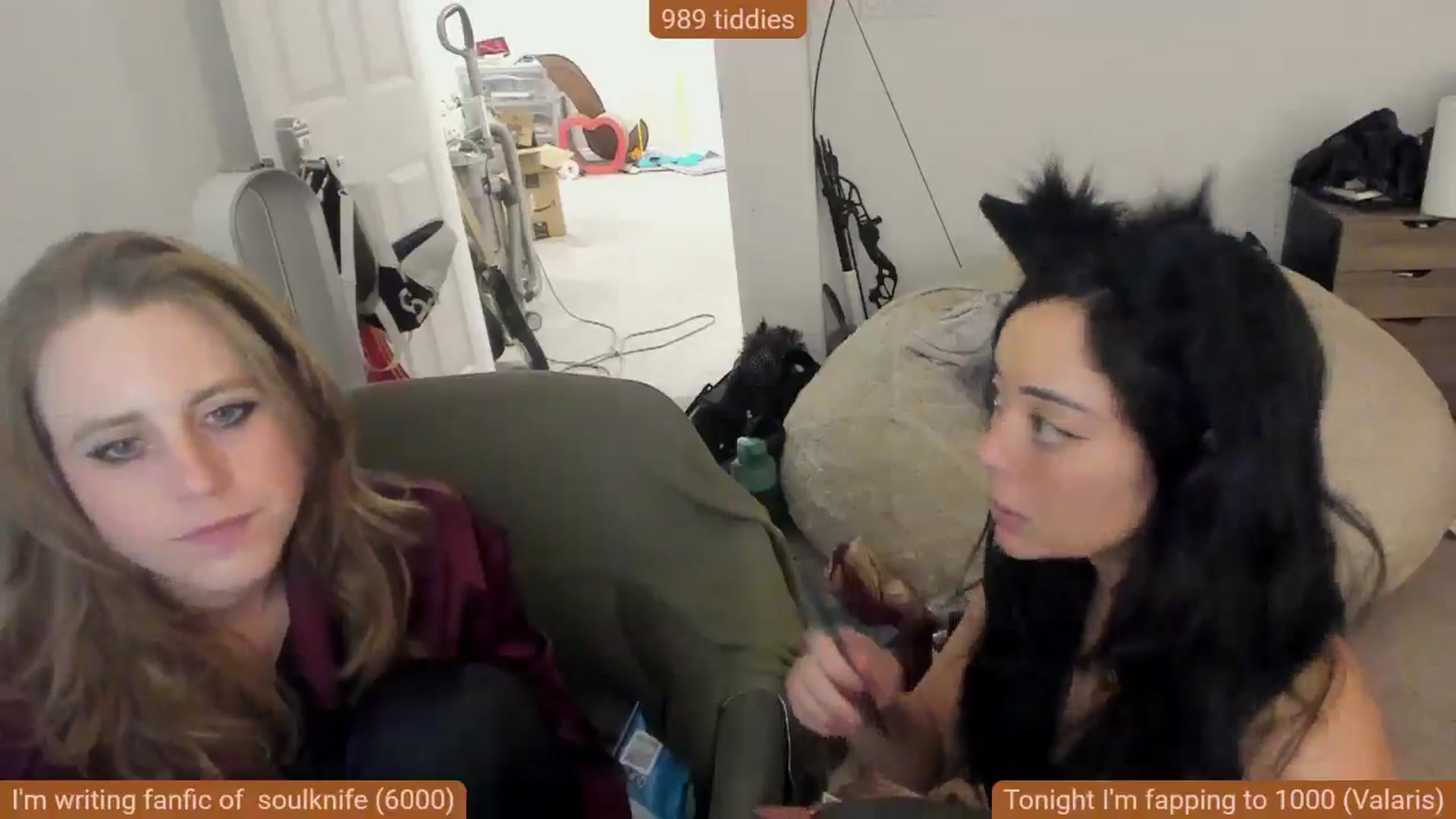 Gallery image thumbnail from Nami_'s myfreecams stream on, 10/31/2025, 08:05 image 17 of 20