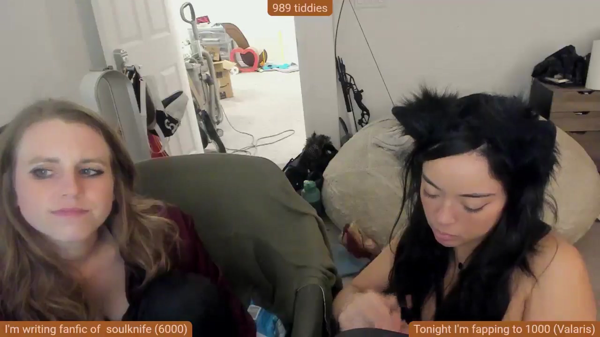 Gallery image thumbnail from Nami_'s myfreecams stream on, 10/31/2025, 08:05 image 18 of 20