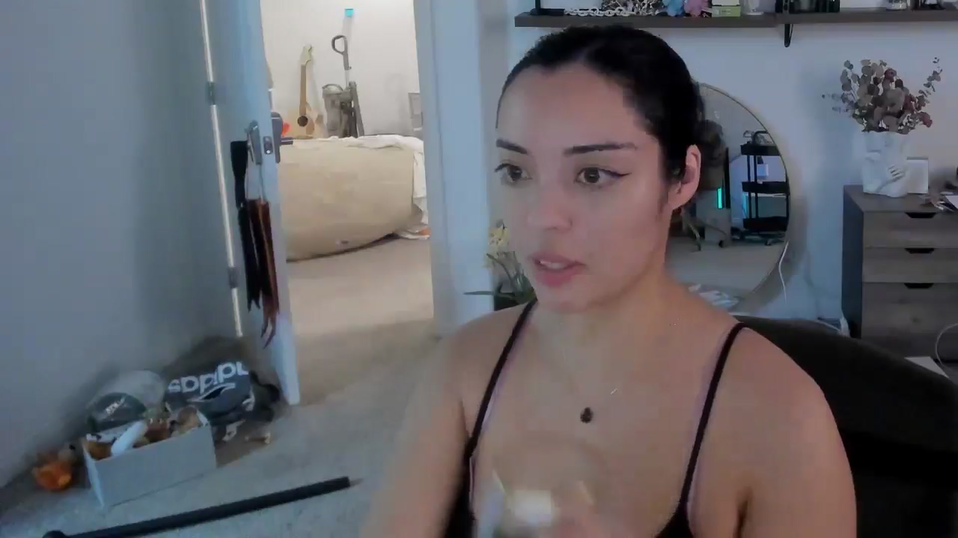 Gallery image thumbnail from Nami_'s myfreecams stream on, 03/27/2026, 08:02 image 17 of 20
