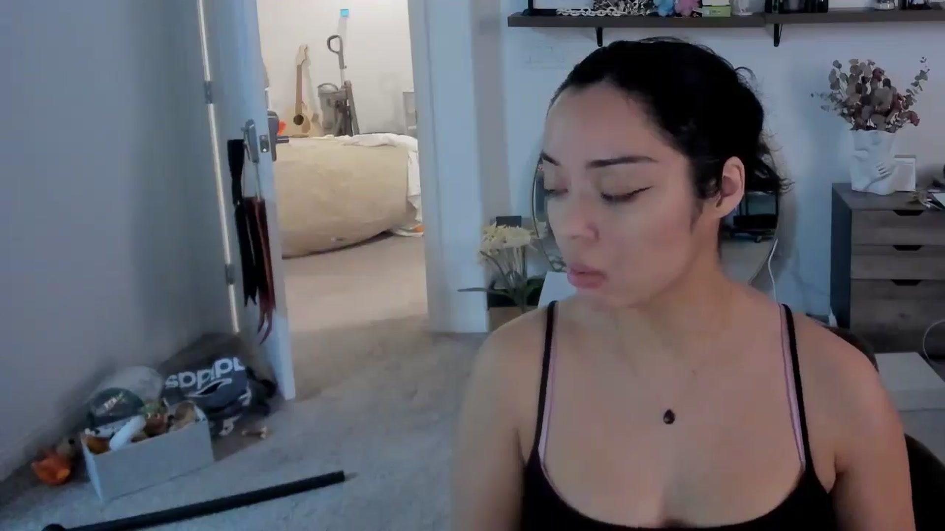 Gallery image thumbnail from Nami_'s myfreecams stream on, 03/27/2026, 08:02 image 4 of 20