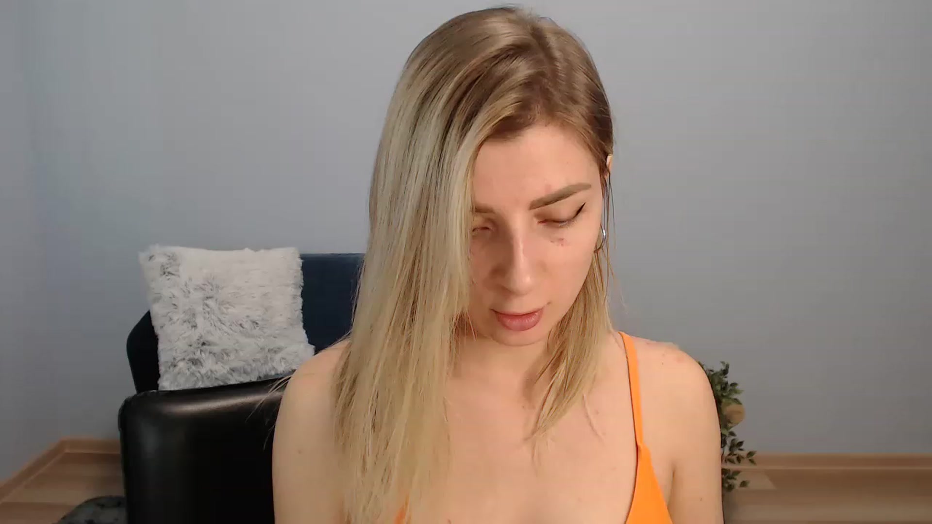 Gallery image thumbnail from NanaFox's myfreecams stream on, 11/16/2022, 11:27 image 13 of 20