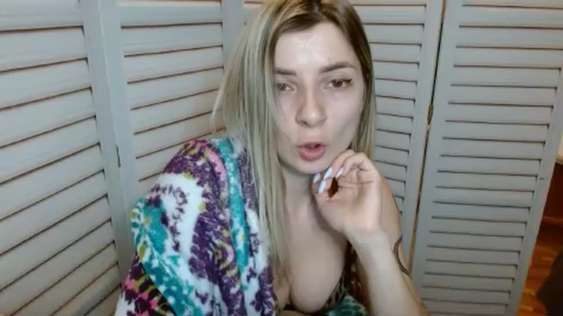 Gallery image thumbnail from NanaFox's myfreecams stream on, 12/08/2022, 22:55 image 5 of 20