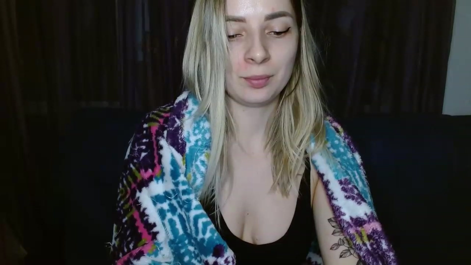 Gallery image thumbnail from NanaFox's myfreecams stream on, 12/18/2022, 16:07 image 20 of 20