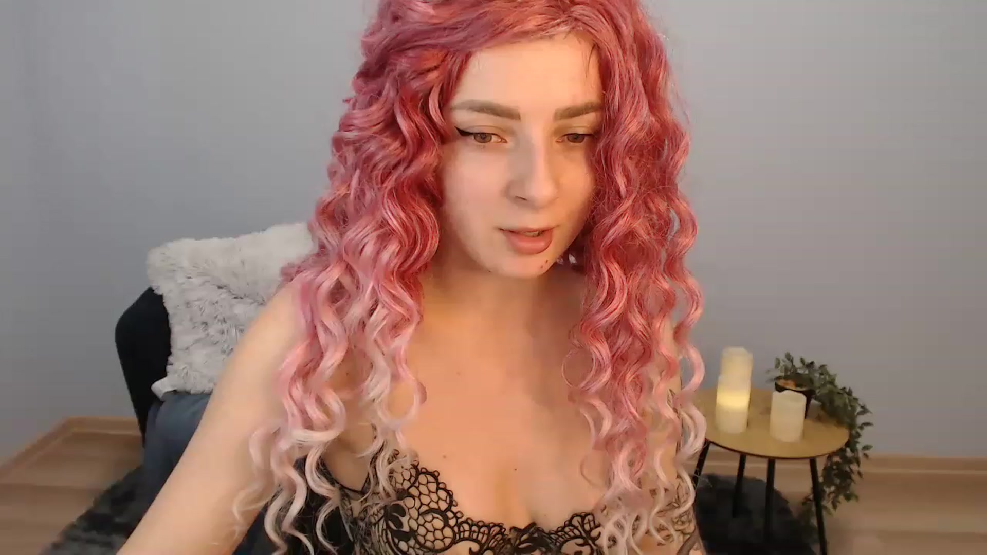 Gallery image thumbnail from NanaFox's myfreecams stream on, 12/23/2022, 12:47 image 6 of 20