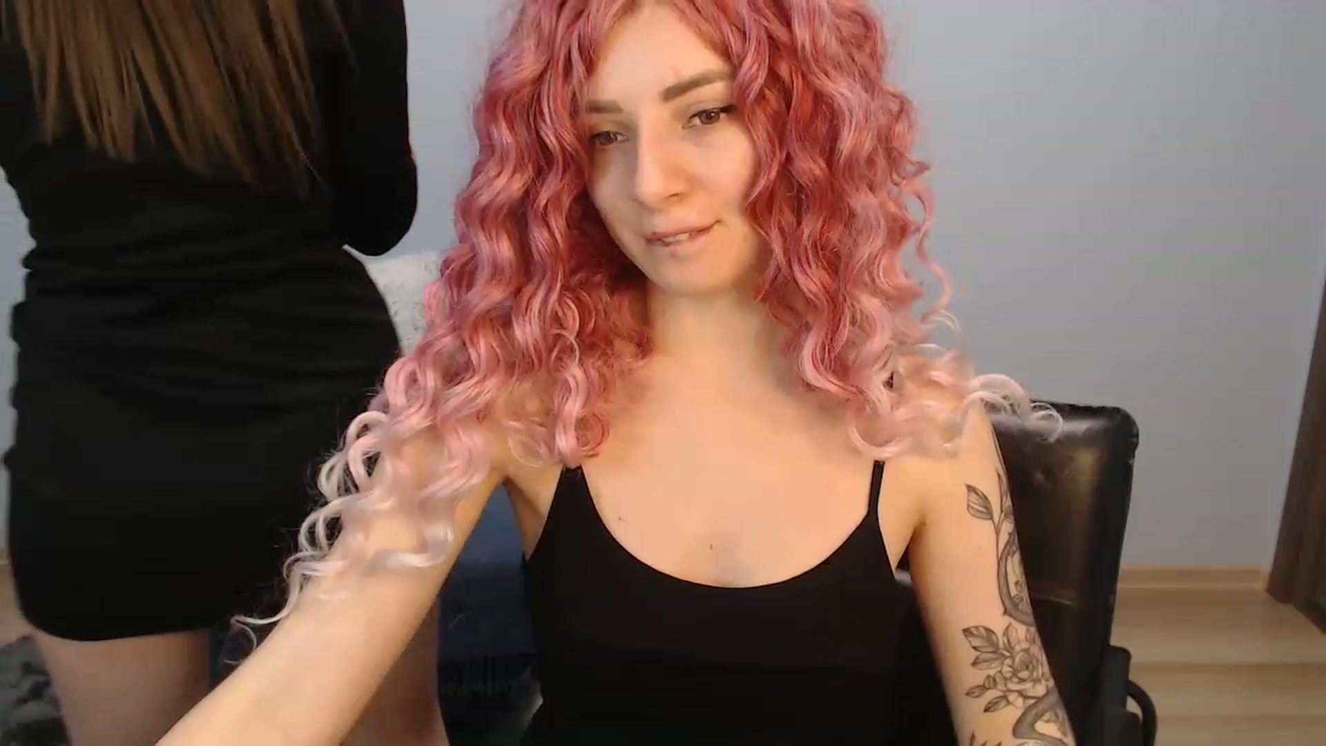 Gallery image thumbnail from NanaFox's myfreecams stream on, 12/26/2022, 12:44 image 15 of 20