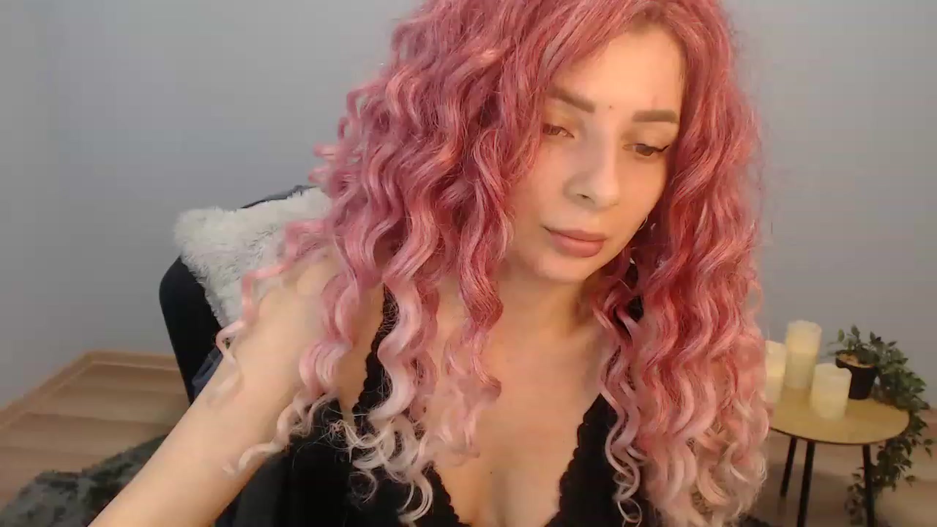 Gallery image thumbnail from NanaFox's myfreecams stream on, 01/05/2023, 12:12 image 14 of 20