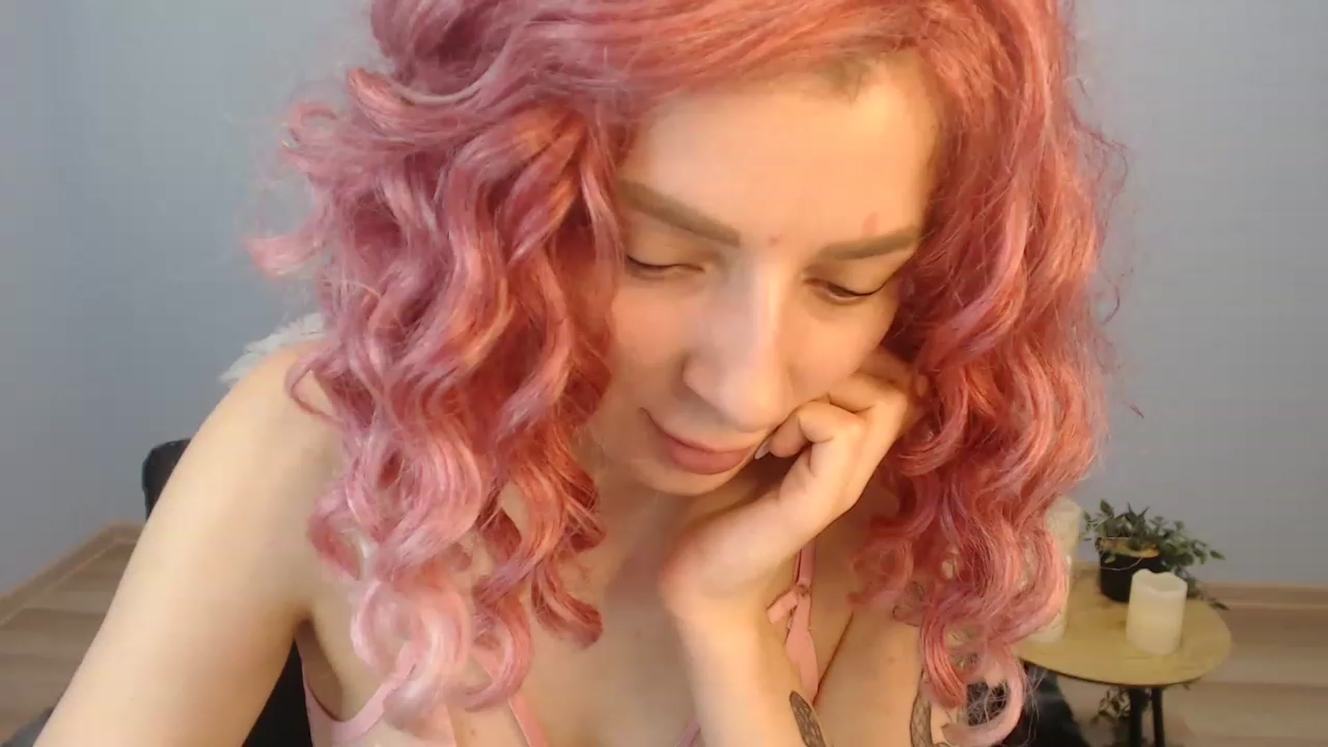 Gallery image thumbnail from NanaFox's myfreecams stream on, 01/06/2023, 12:20 image 14 of 20
