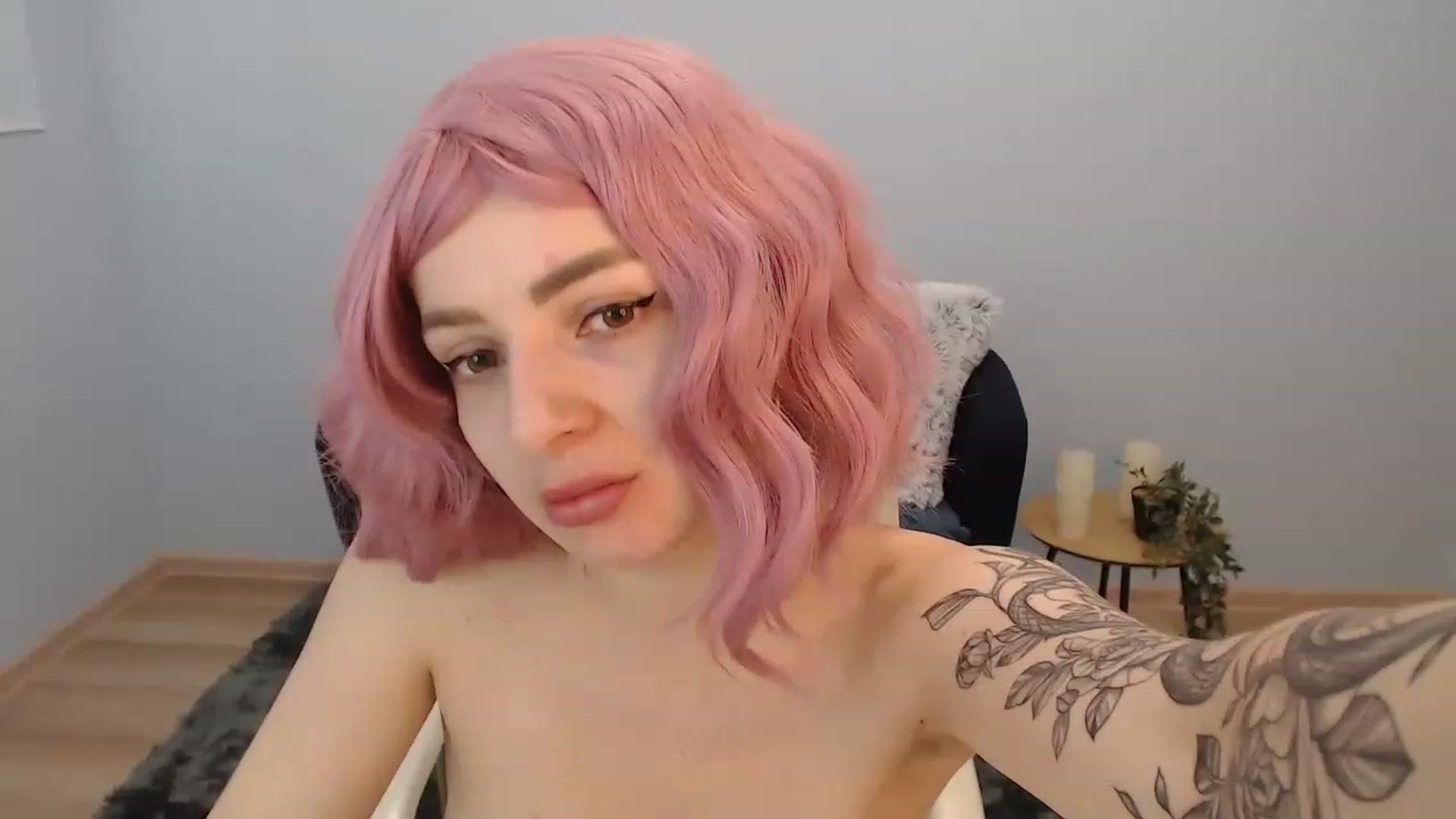 Gallery image thumbnail from NanaFox's myfreecams stream on, 01/20/2023, 08:45 image 14 of 20