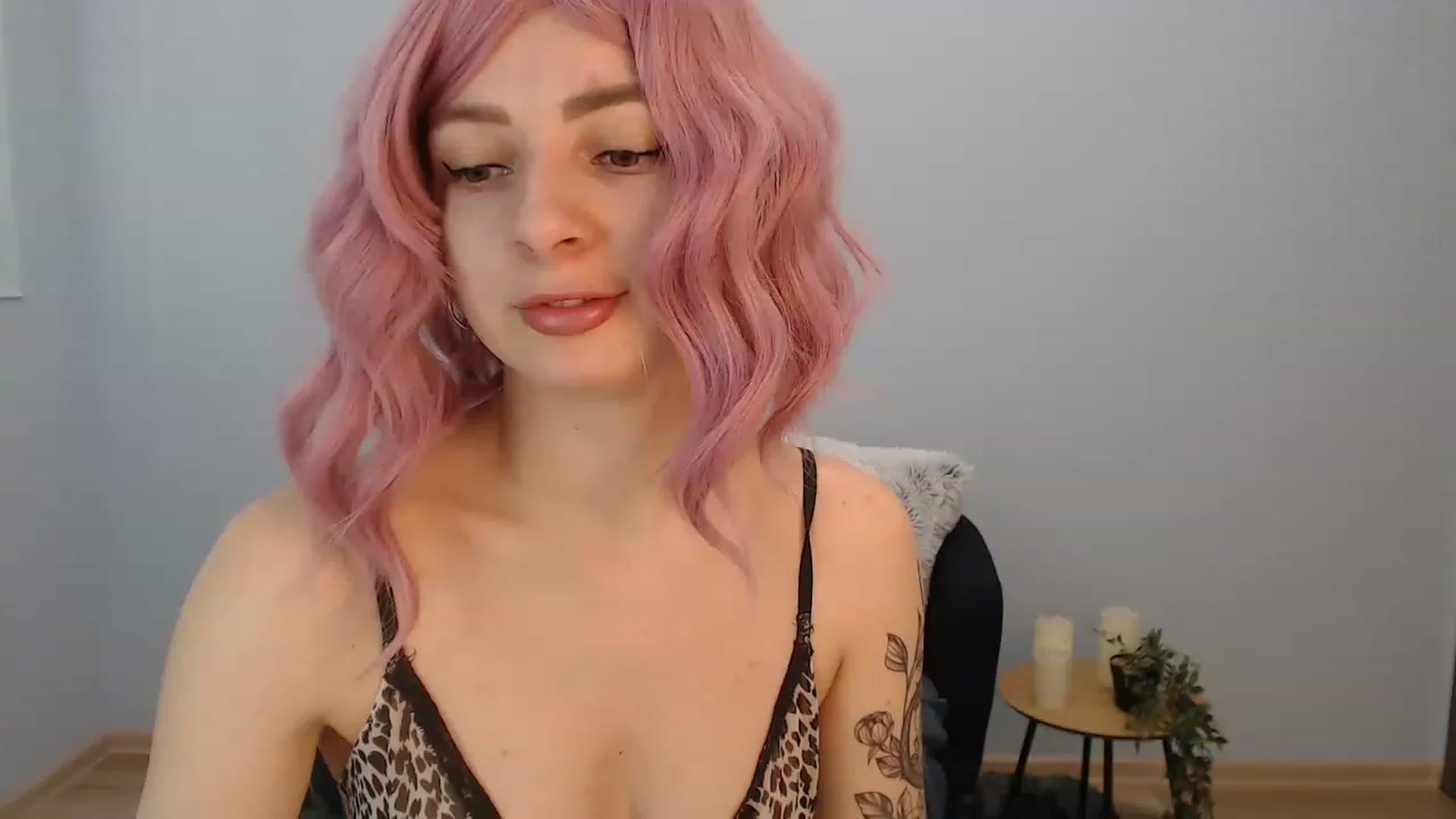 Gallery image thumbnail from NanaFox's myfreecams stream on, 01/20/2023, 08:45 image 19 of 20