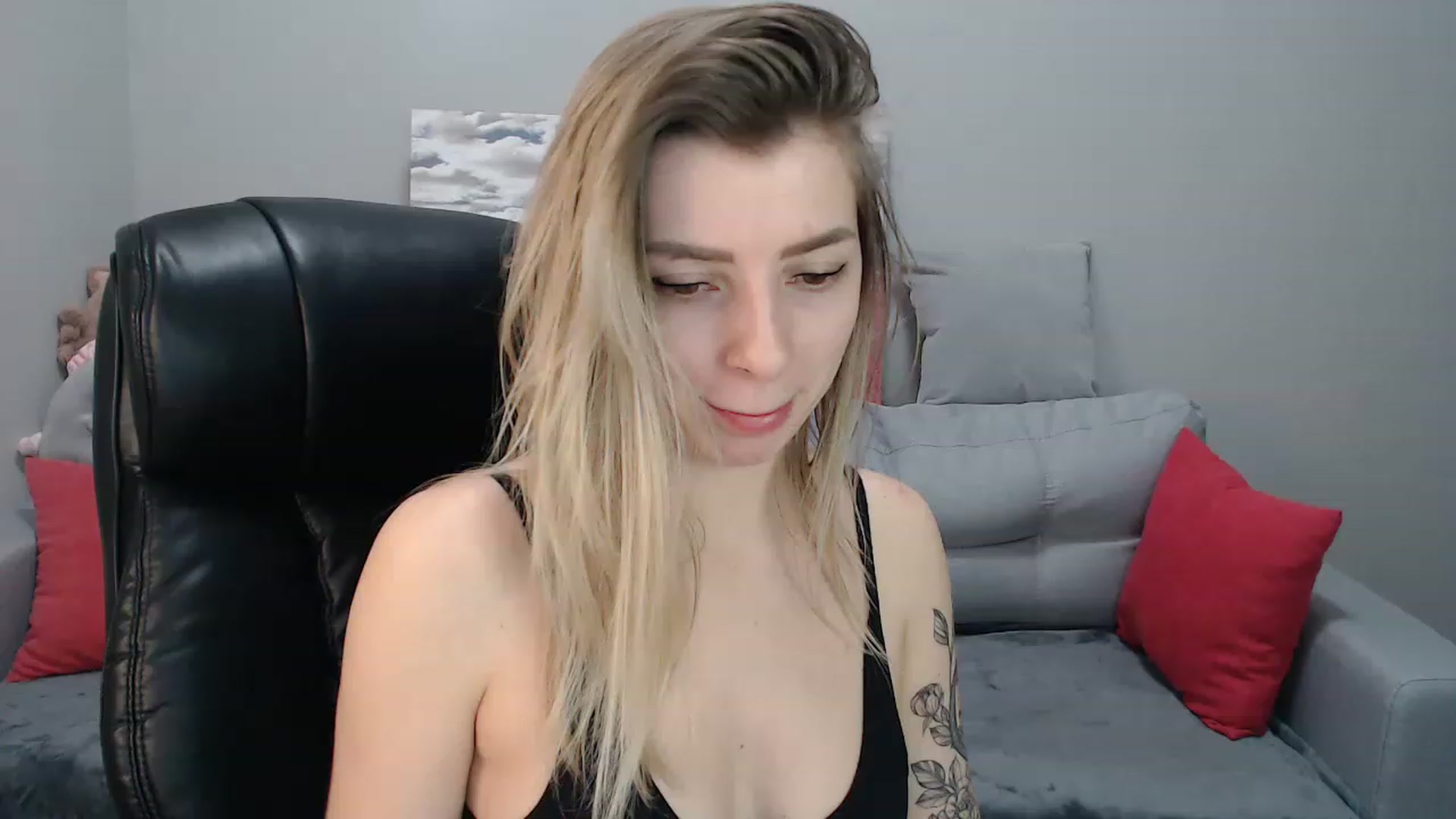 Gallery image thumbnail from NanaFox's myfreecams stream on, 01/21/2023, 10:09 image 16 of 20