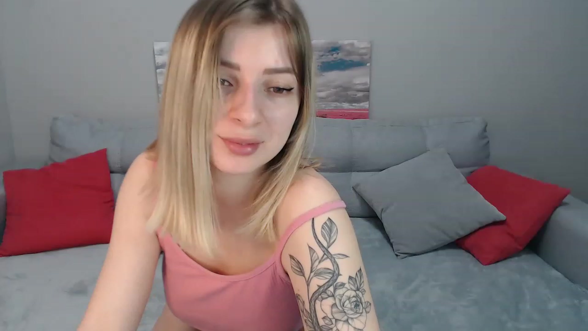 Gallery image thumbnail from NanaFox's myfreecams stream on, 03/11/2023, 09:54 image 18 of 20