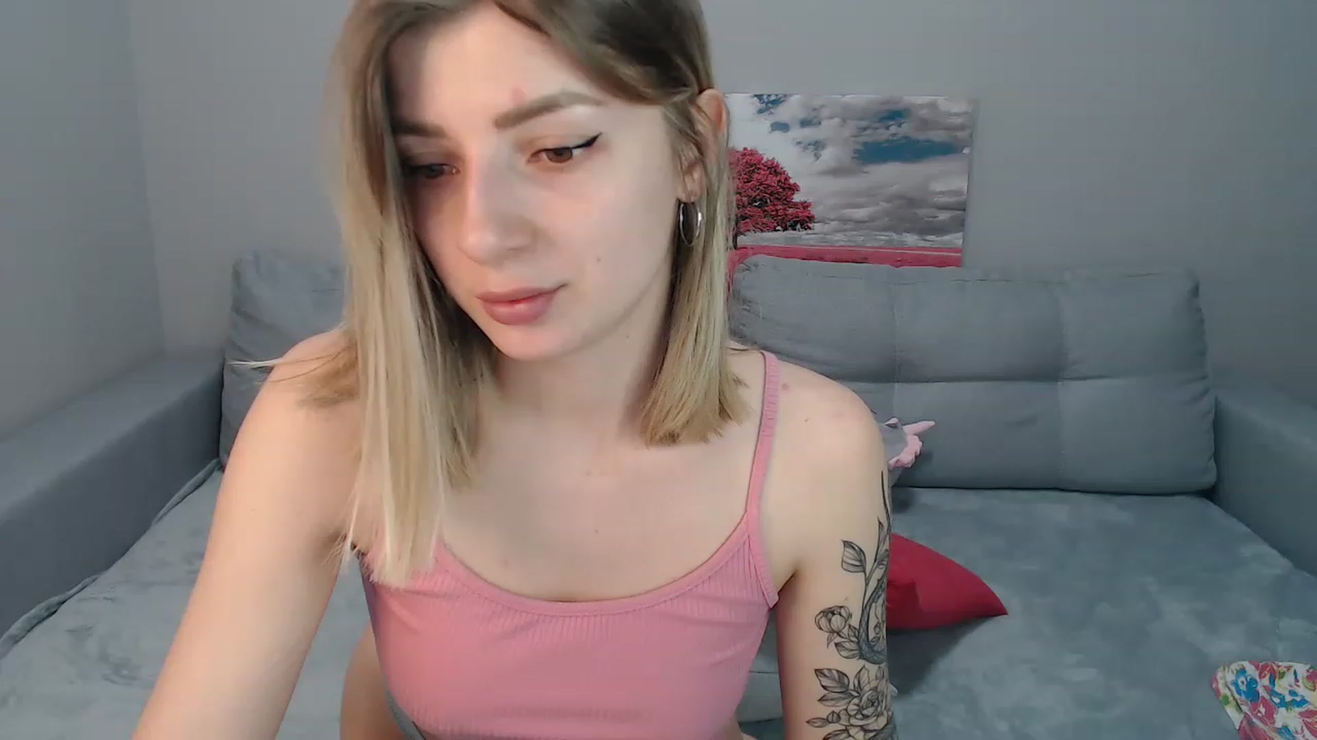 Gallery image thumbnail from NanaFox's myfreecams stream on, 03/18/2023, 11:38 image 7 of 20