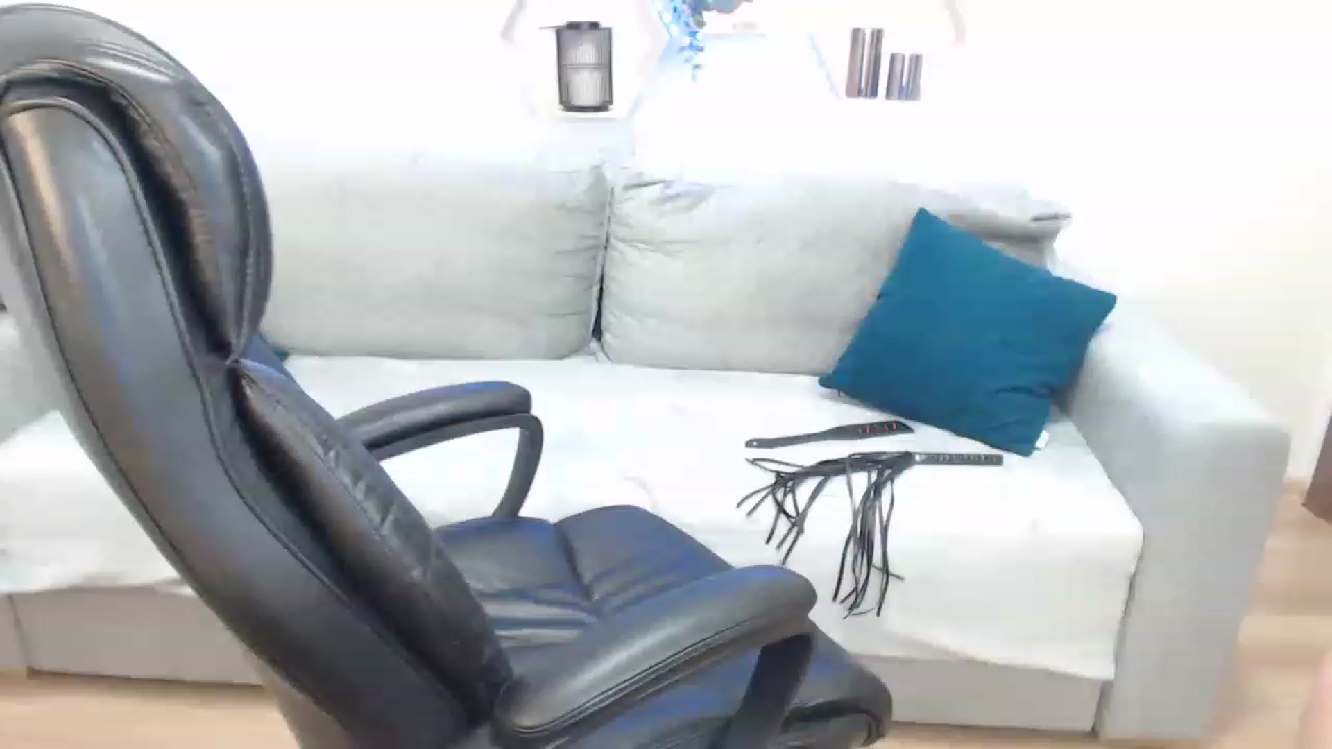 Gallery image thumbnail from NanaFox's myfreecams stream on, 04/23/2023, 12:34 image 18 of 20