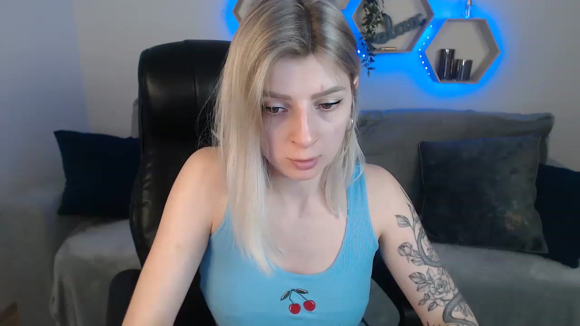Gallery image thumbnail from NanaFox's myfreecams stream on, 05/09/2023, 13:27 image 3 of 20