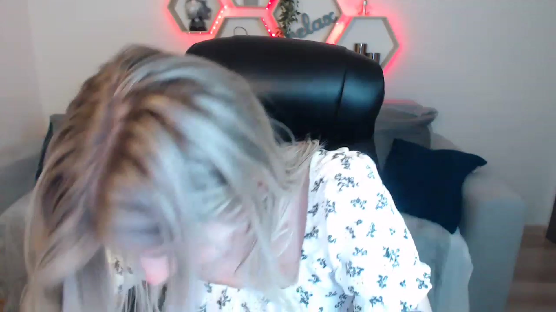 Gallery image thumbnail from NanaFox's myfreecams stream on, 06/03/2023, 13:40 image 19 of 20