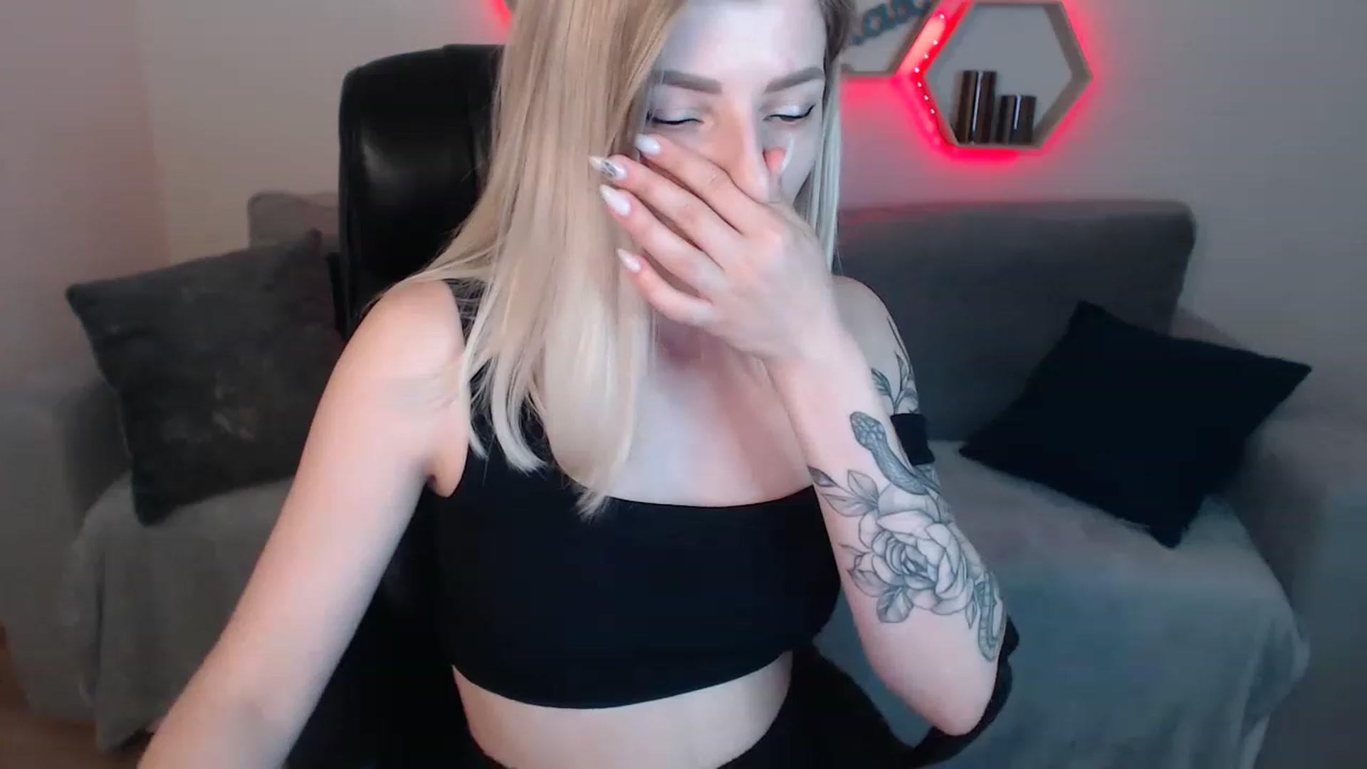Gallery image thumbnail from NanaFox's myfreecams stream on, 06/10/2023, 09:09 image 13 of 20