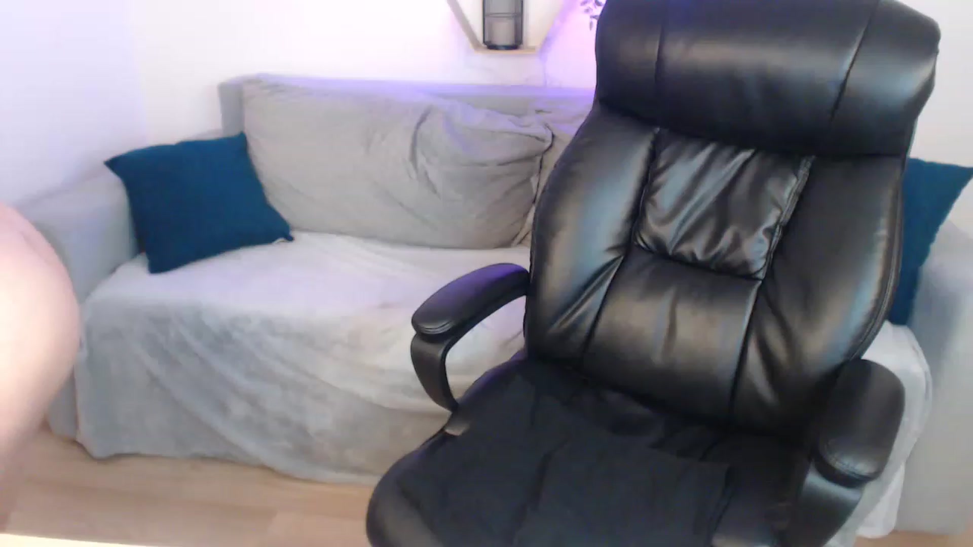 Gallery image thumbnail from NanaFox's myfreecams stream on, 06/24/2023, 13:42 image 2 of 20