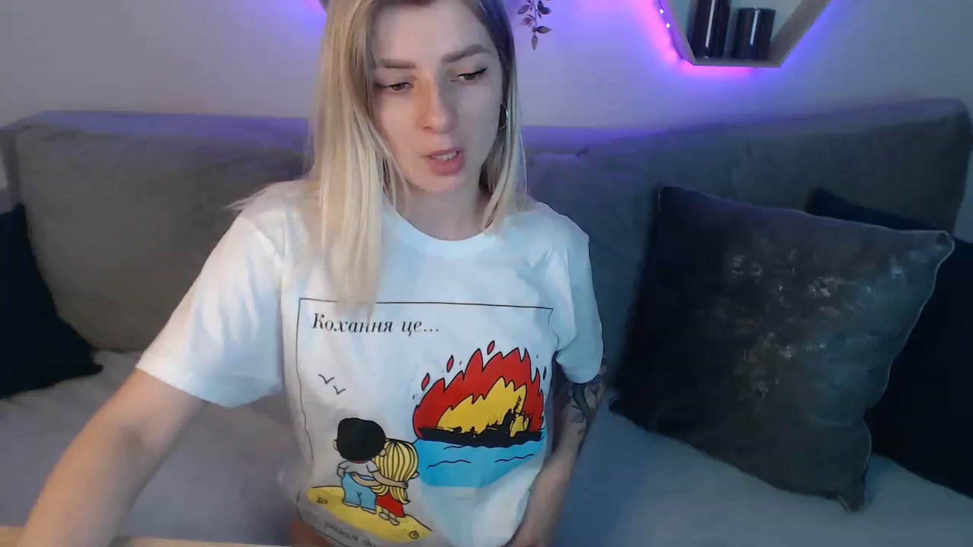 Gallery image thumbnail from NanaFox's myfreecams stream on, 06/25/2023, 10:14 image 10 of 20
