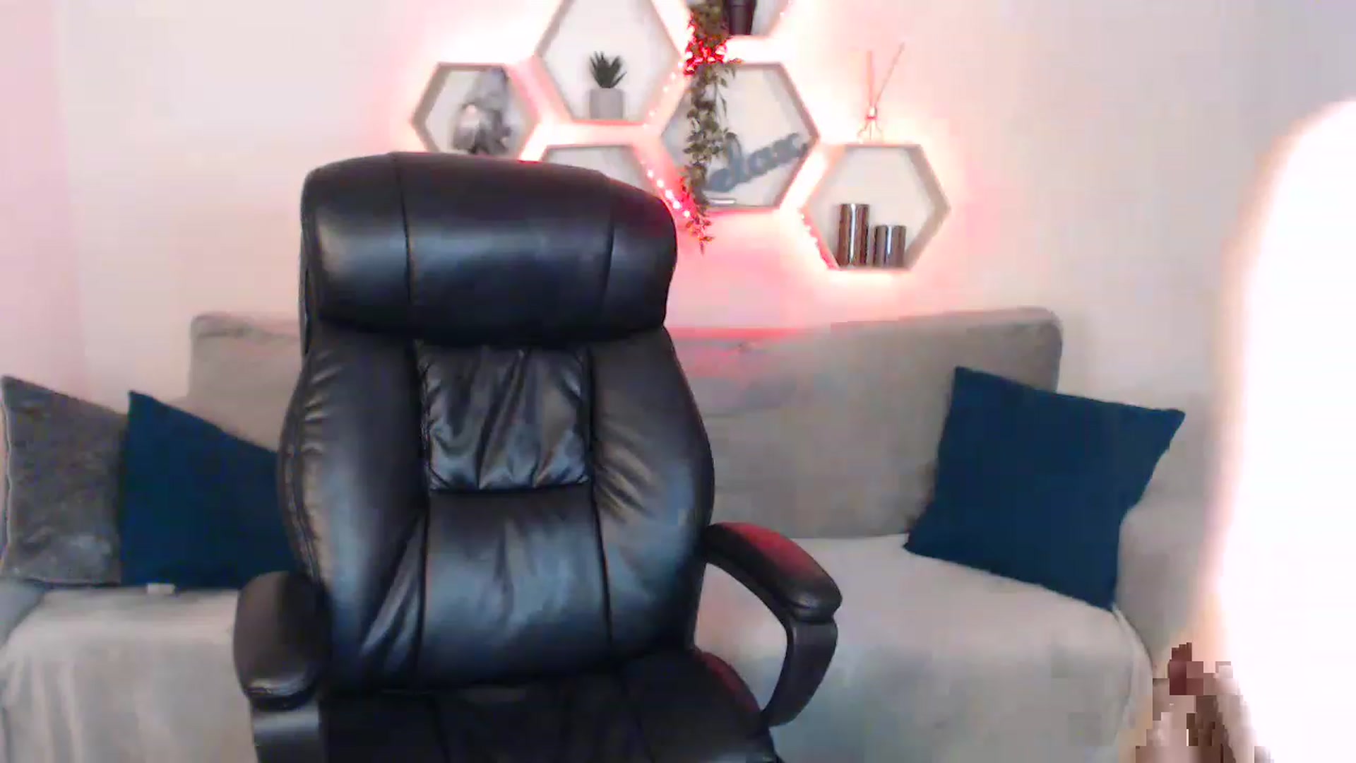 Gallery image thumbnail from NanaFox's myfreecams stream on, 07/11/2023, 09:06 image 15 of 20