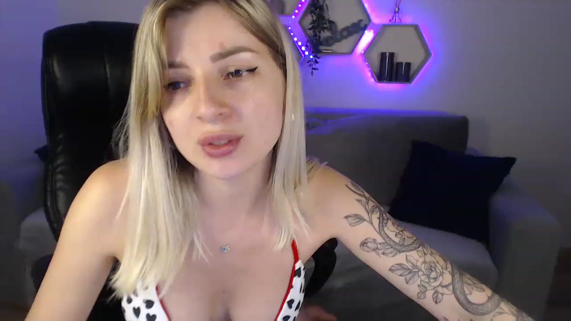 Gallery image thumbnail from NanaFox's myfreecams stream on, 07/20/2023, 11:05 image 18 of 20