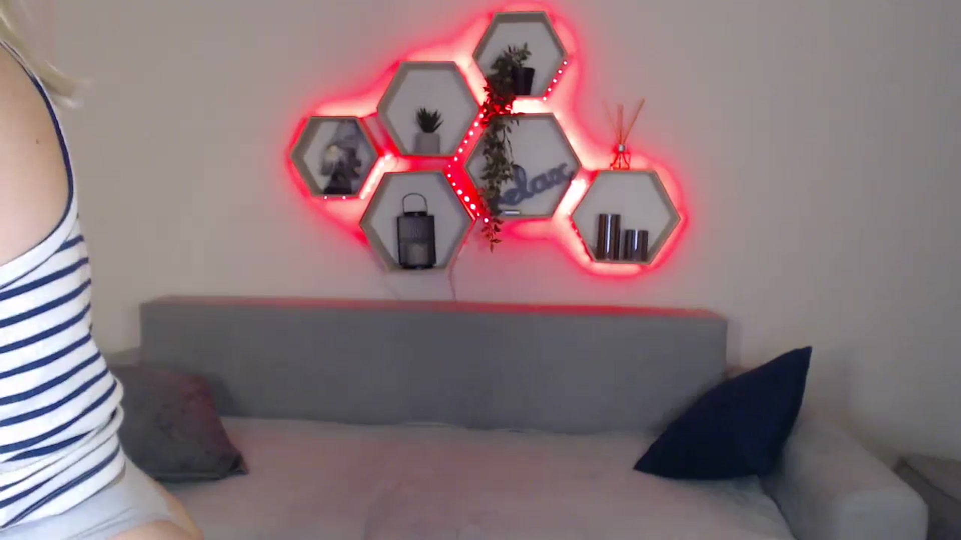 Gallery image thumbnail from NanaFox's myfreecams stream on, 07/23/2023, 13:12 image 6 of 20