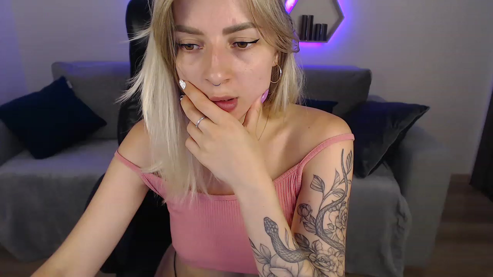 Gallery image thumbnail from NanaFox's myfreecams stream on, 07/27/2023, 09:41 image 20 of 20