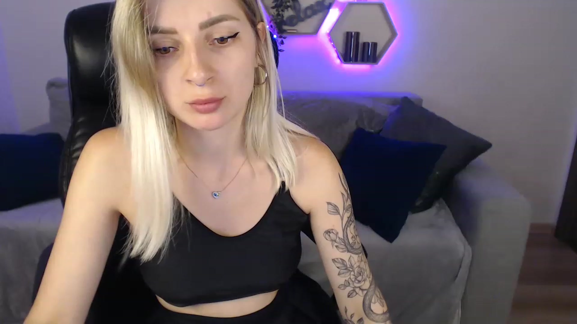 Gallery image thumbnail from NanaFox's myfreecams stream on, 07/29/2023, 13:50 image 20 of 20